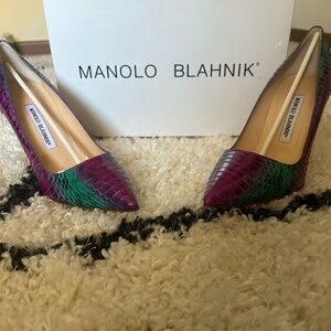 COPY - NEW WITH BOX MANOLO BLAHNIK Pumps